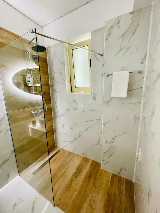 Luxury Studio - Maison 103 - Stefan Building Complex Apartment Navodari Exterior photo