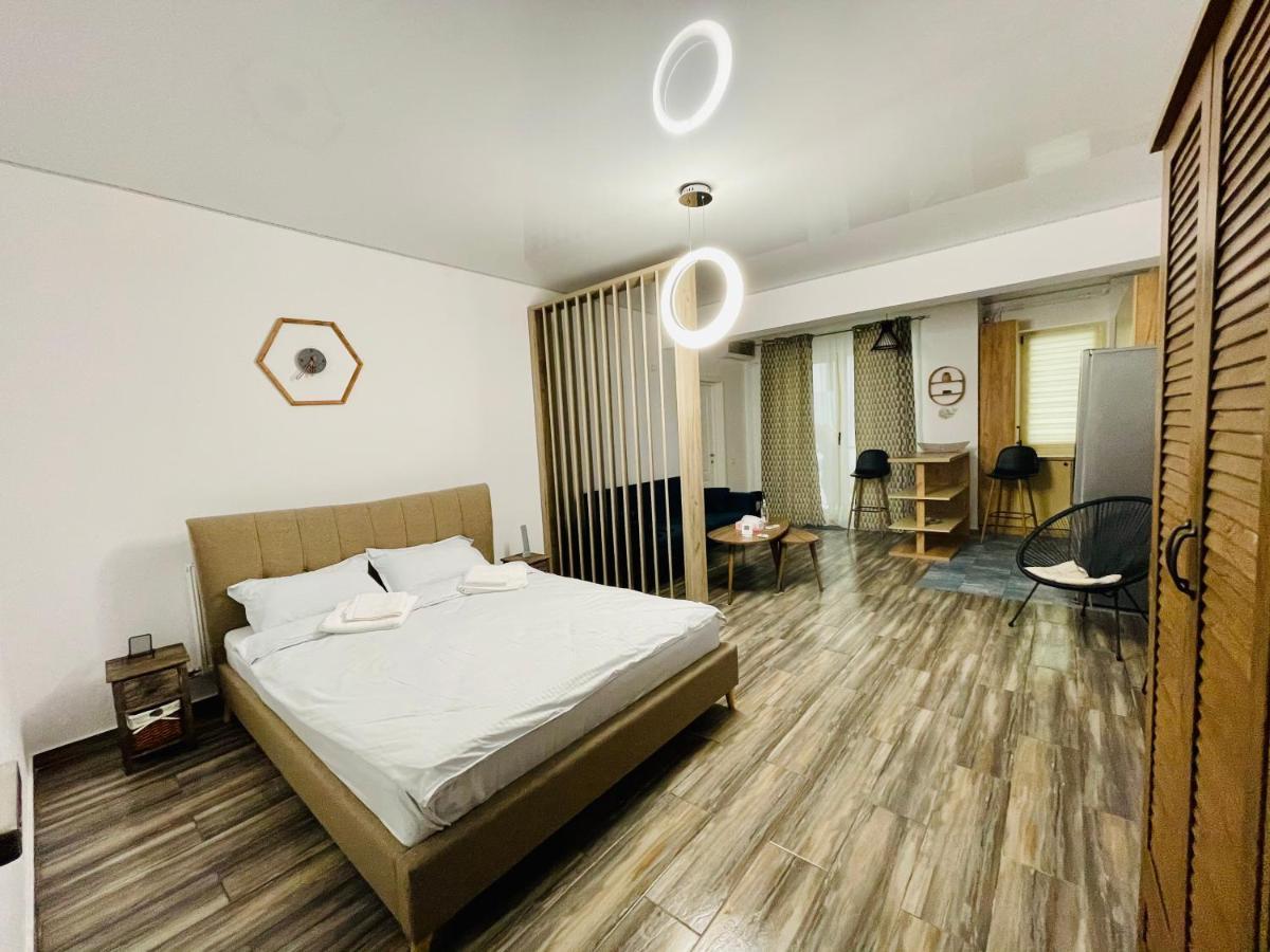 Luxury Studio - Maison 103 - Stefan Building Complex Apartment Navodari Exterior photo