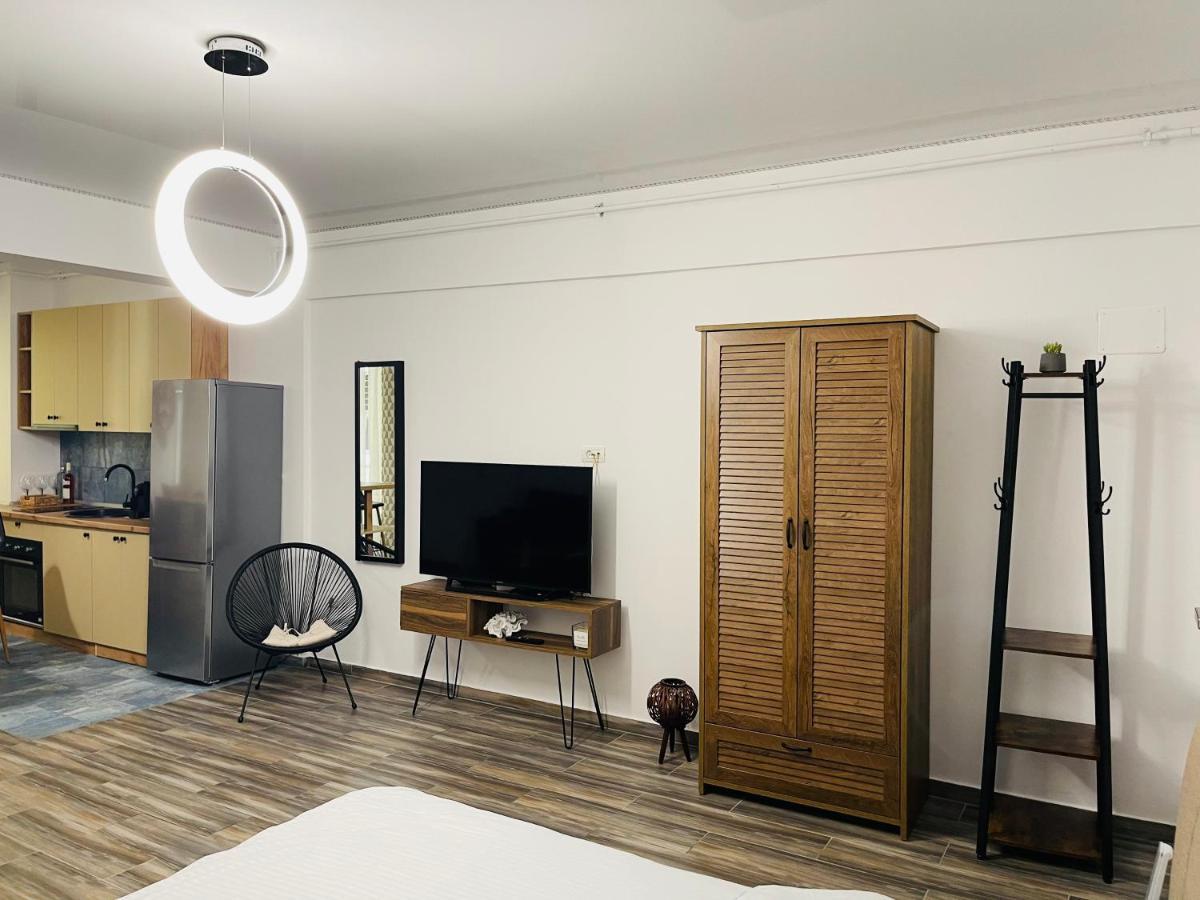 Luxury Studio - Maison 103 - Stefan Building Complex Apartment Navodari Exterior photo